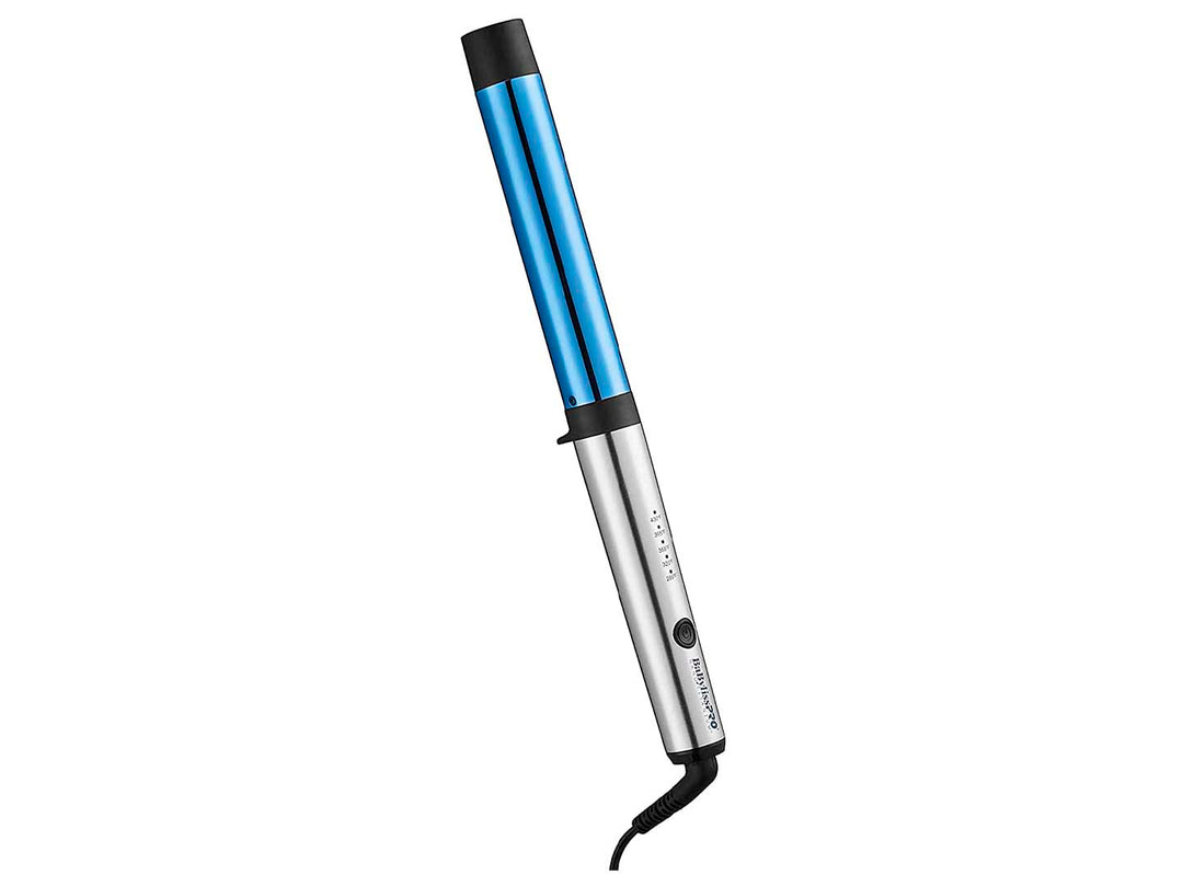 Ferro de cabello Babyliss Pro color azul y plata con acabado metálico brillante.