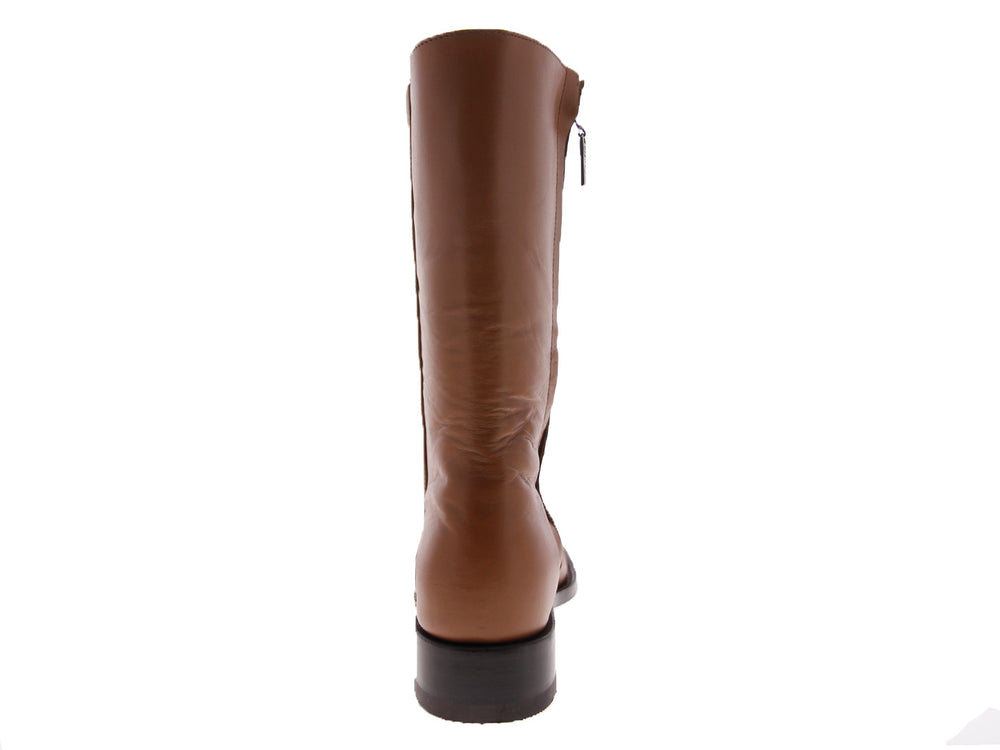 Botas Canelo Atlas para hombre en color maple, confeccionadas en cuero liso con suela negra.