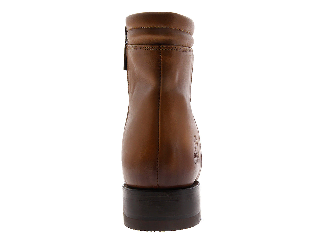 Bota de cuero color miel para hombre con suela negra y acabado liso.
