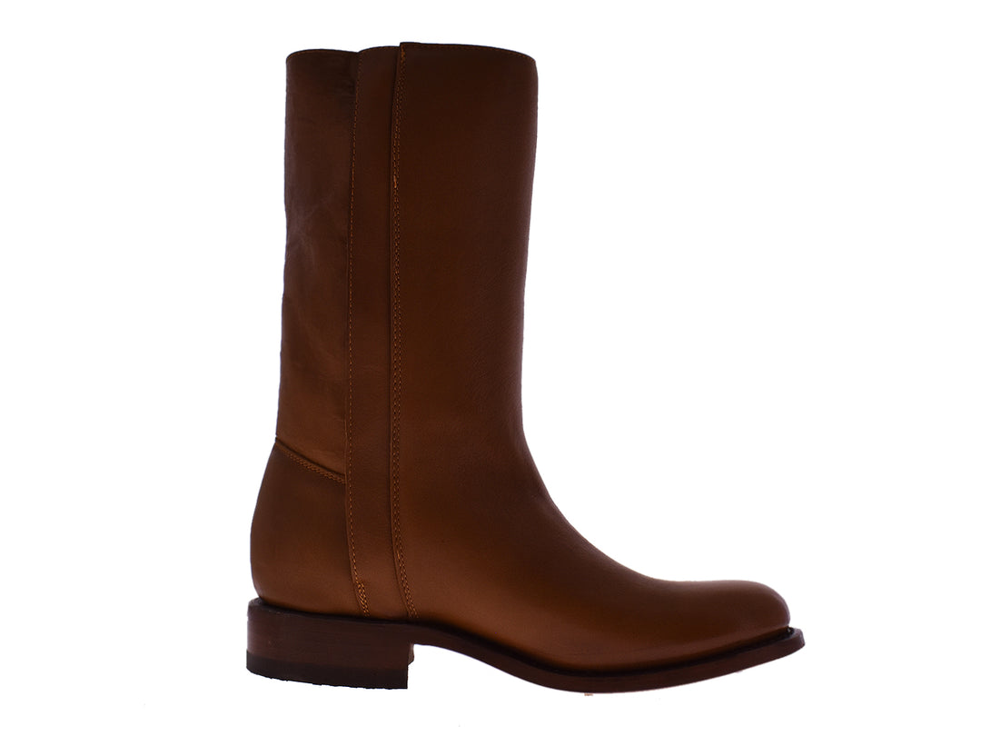 Par de botas vaqueras 7 Leguas en color marrón maple, confeccionadas en cuero liso con diseño clásico.