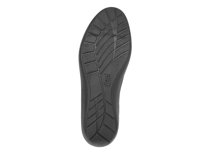 Zapato plano Flexi Amelie para mujer en color negro con textura rugosa.