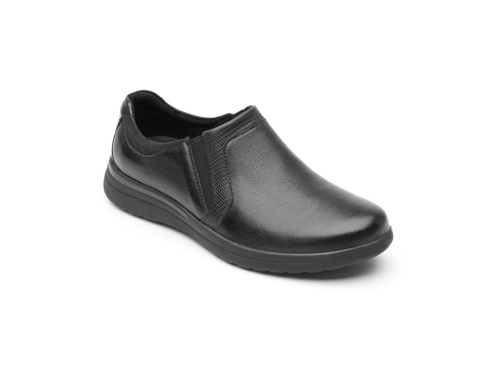 Zapato plano Flexi Traviata para mujer en color negro, diseño slip-on con acabado en cuero.