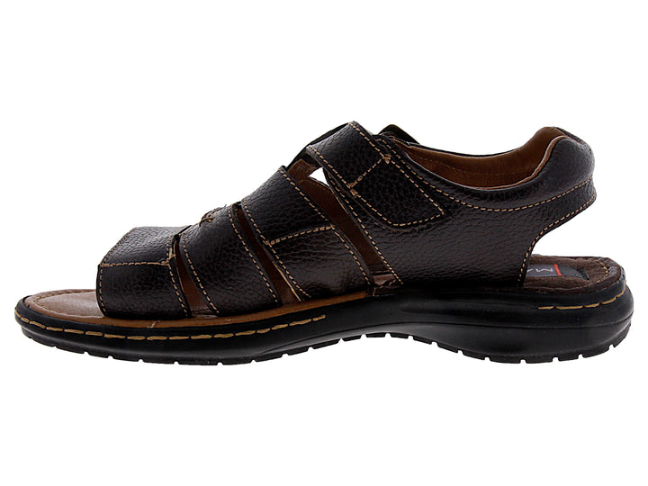 Sandalia para hombre marca Marco Delli en color chocolate con correas de cuero y cierre de hebilla.