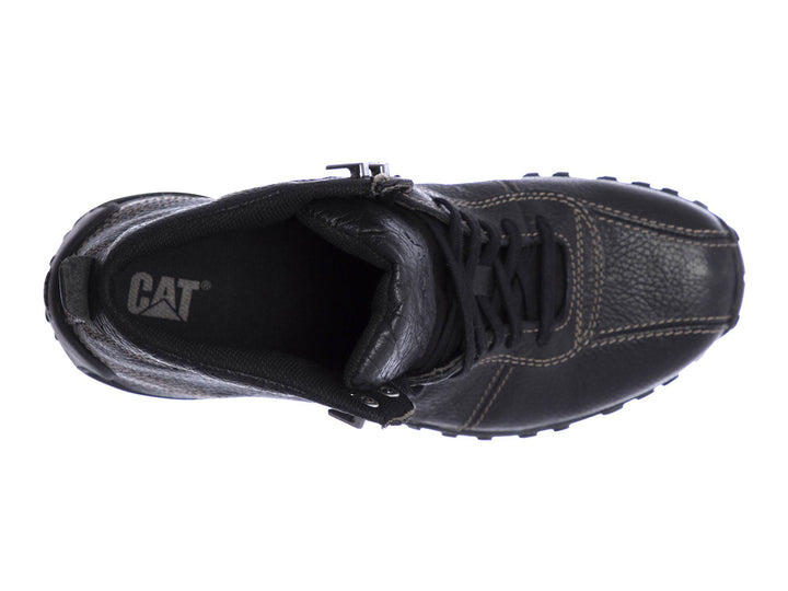 Botín Caterpillar de cuero negro con costuras cafés y suela robusta para hombre.