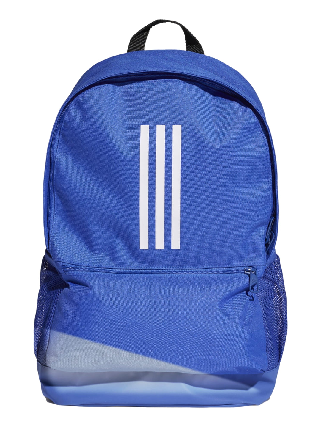 Mochila escolar Adidas color azul con tres franjas blancas verticales y base en tono degradado.