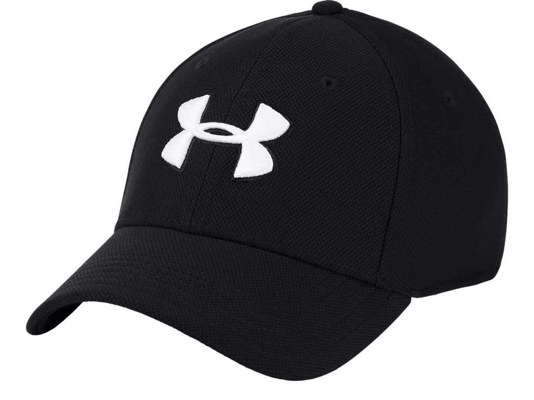 Gorra deportiva Under Armour de color negro con logotipo blanco frontal.