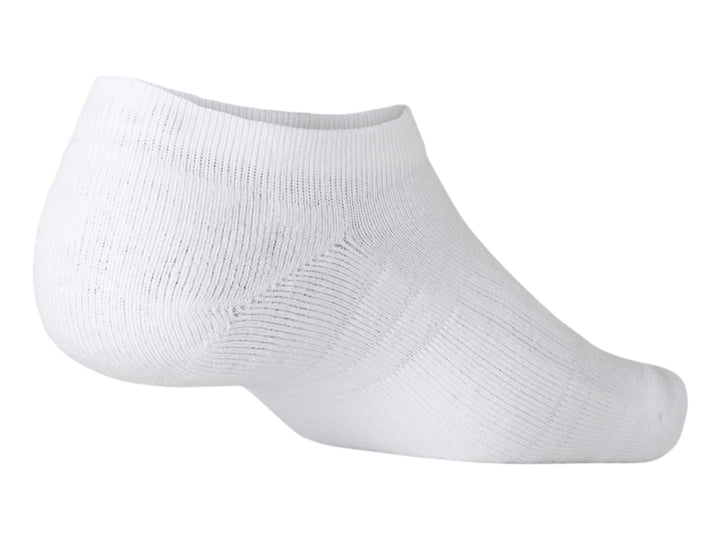 Calcetín deportivo Under Armour de color blanco con logotipo en gris acero.