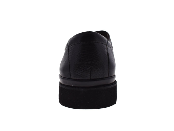Zapato formal JARKING para hombre en color negro, material de cuero con textura y cierre de cordones.