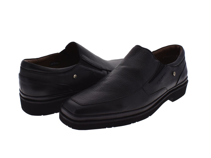 Zapato formal para hombre de color negro, material de cuero liso y diseño sin cordones.