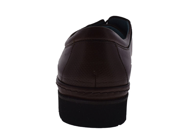 Zapato Jarking modelo Budapest en color coñac de cuero con cordones y suela negra.