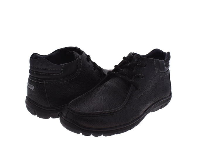 Zapato casual JARKING color negro de cuero con textura rugosa y cordones.