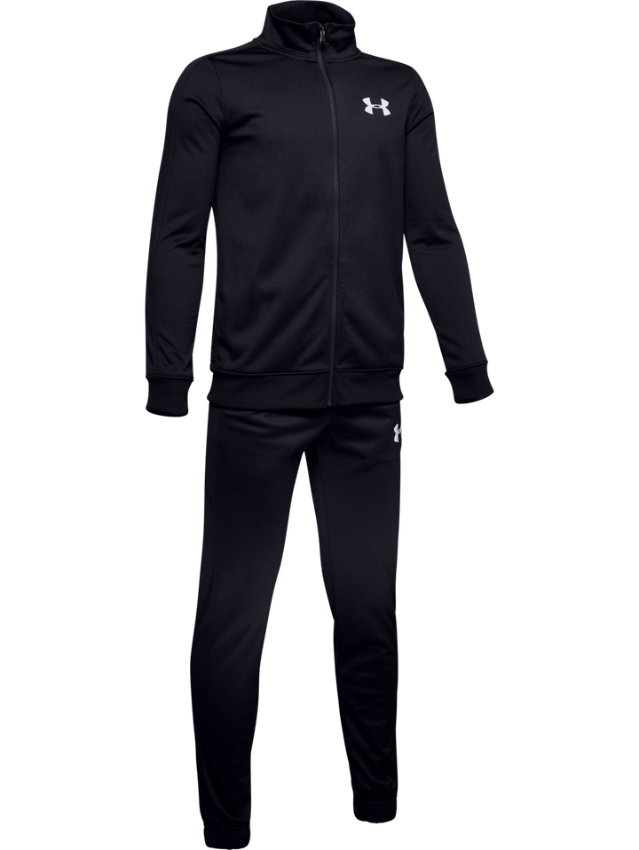 Conjunto deportivo Under Armour de color negro compuesto por chaqueta con cierre y pantalón.
