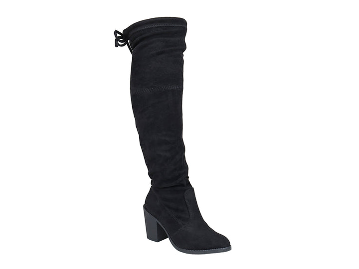 Bota alta de color negro con tacón grueso y acabado mate para mujer.