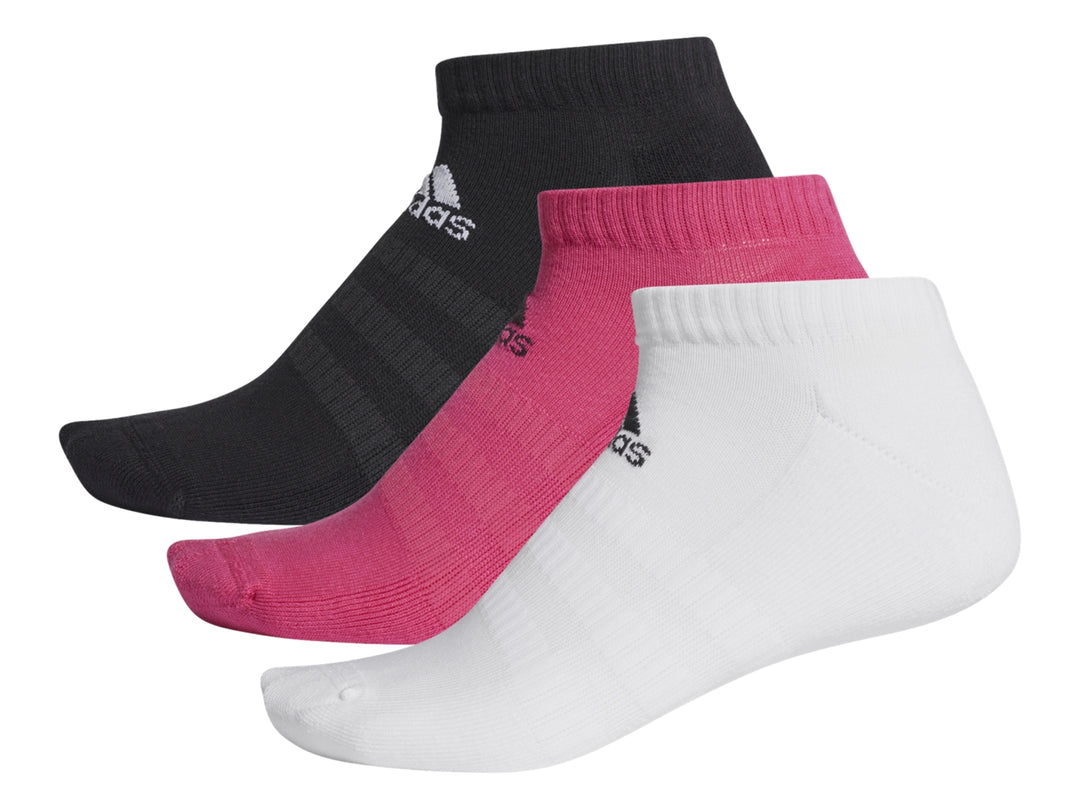 Paquete de tres pares de calcetines cortos Adidas en colores negro, magenta y blanco.