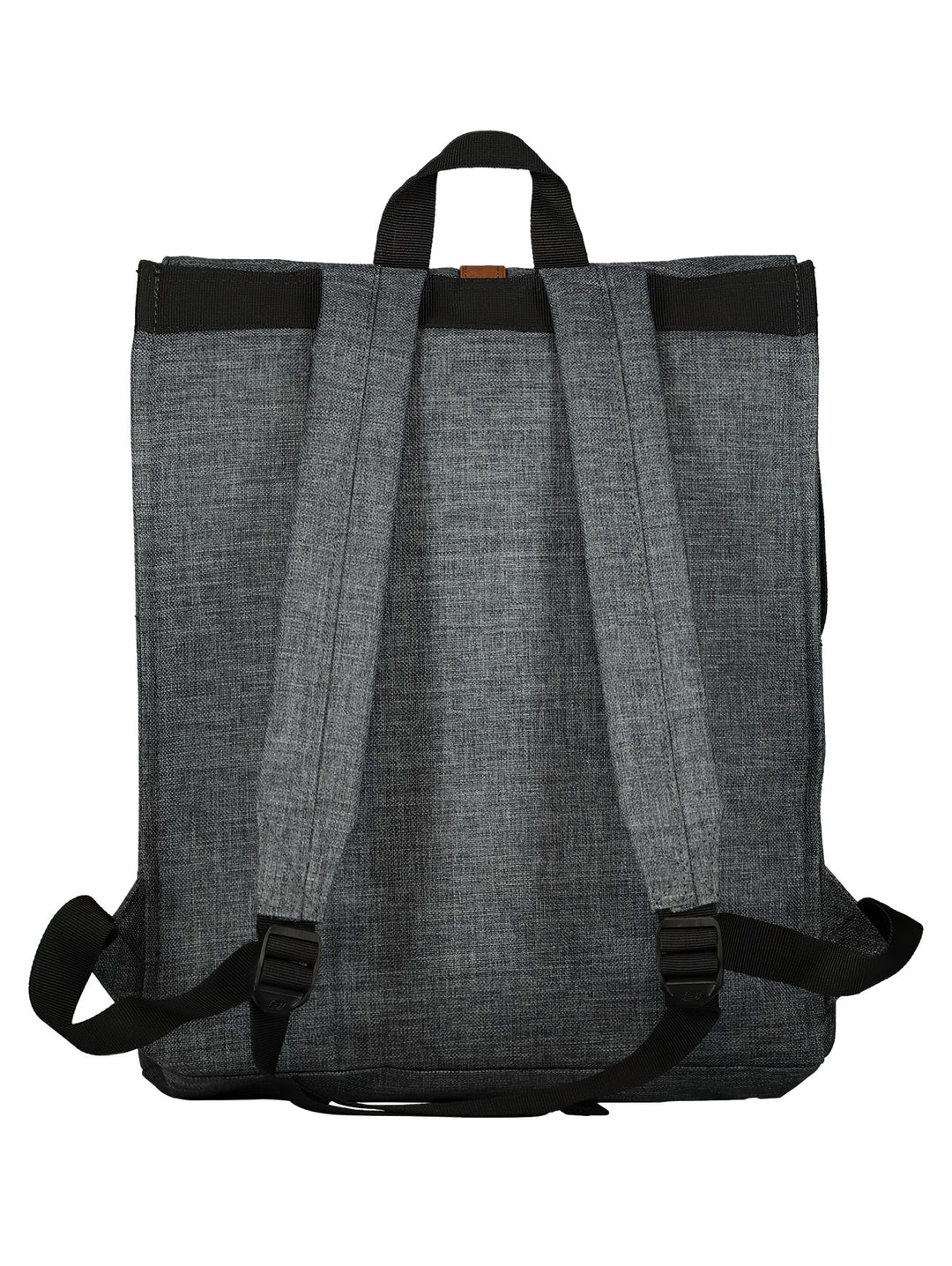 Mochila Skechers color gris con correa central marrón y hebilla metálica.