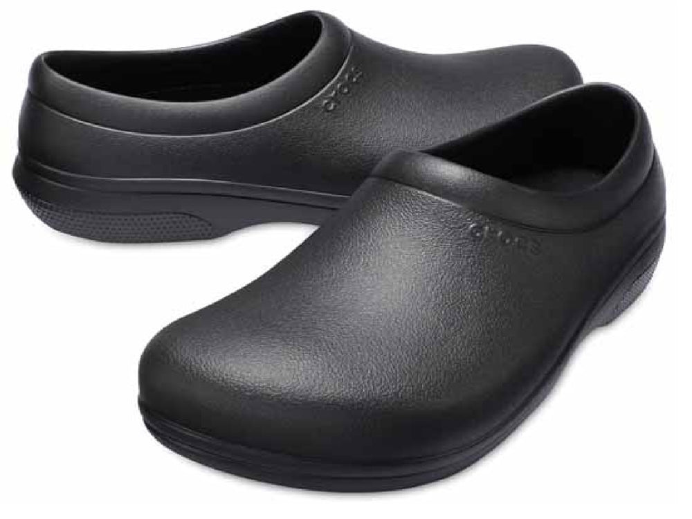 Zueco Crocs On The Clock Work Slipon para hombre en color negro.