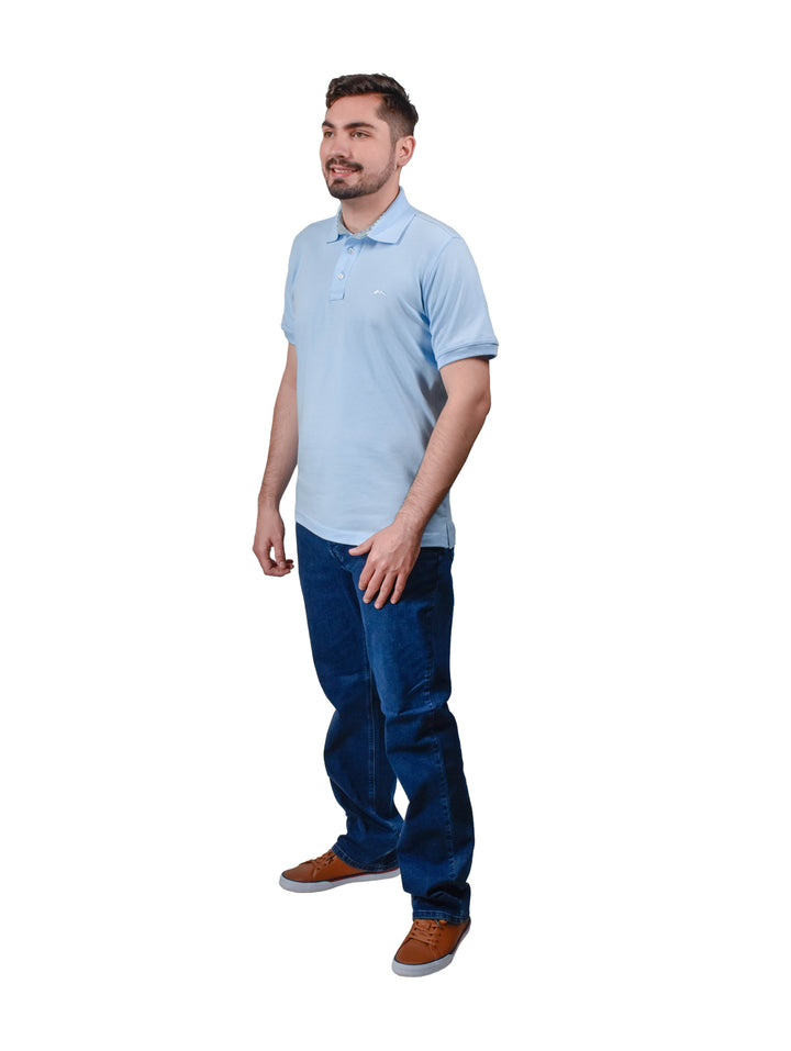 Jeans OGGI color azul para hombre en corte recto.