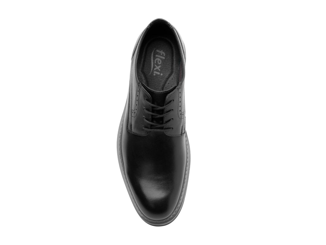 Zapato Flexi Stroll para hombre en color negro, de cuero con agujetas y suela gruesa.