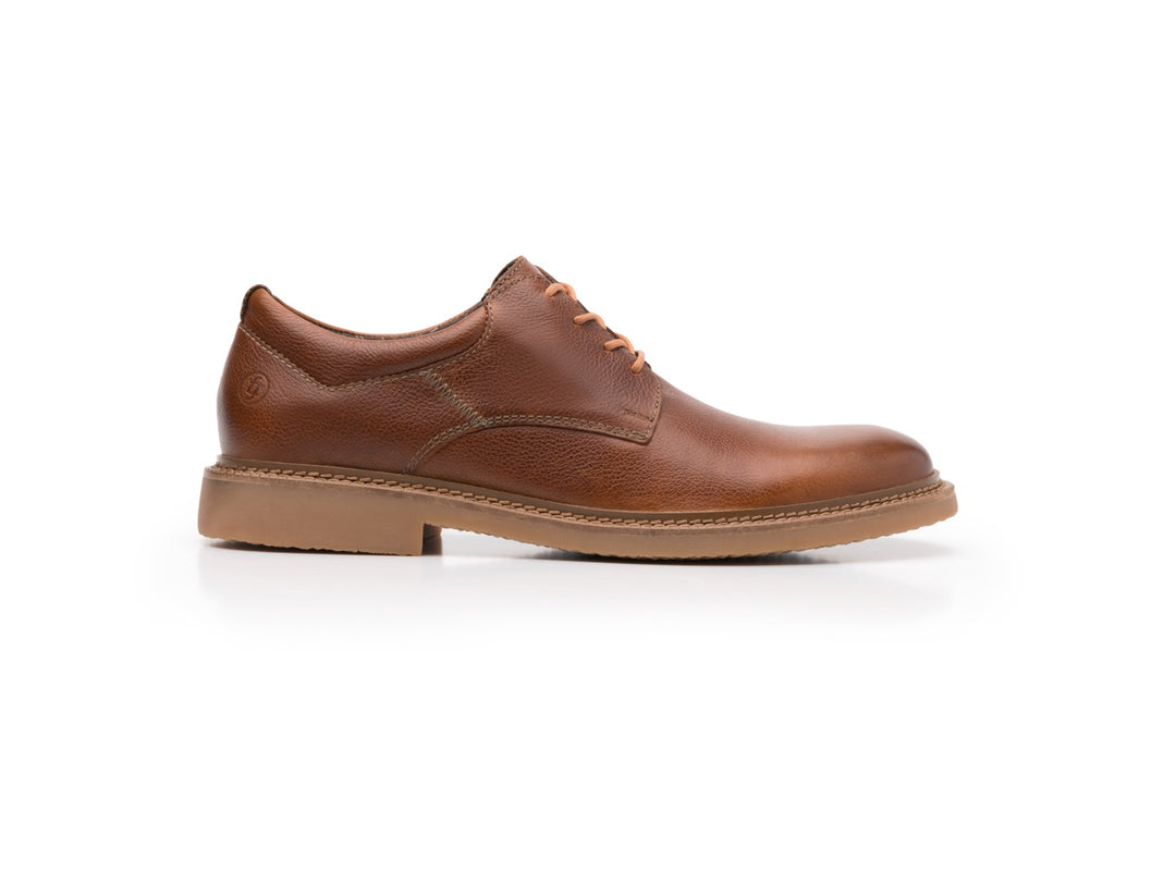 Zapato Flexi Durban para hombre en color marrón tan, de cuero con cordones y suela beige.