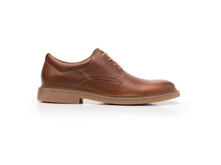 Zapato Flexi Durban para hombre en color marrón tan, de cuero con cordones y suela beige.
