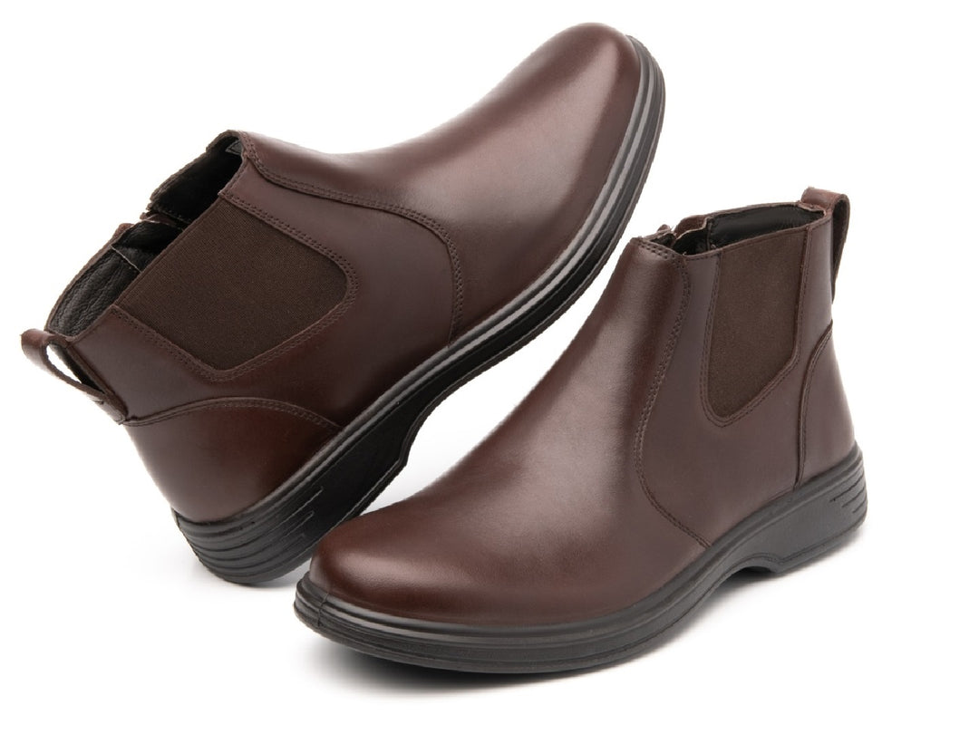 Botas Flexi color marrón oscuro para hombre, estilo Chelsea con paneles laterales elásticos.