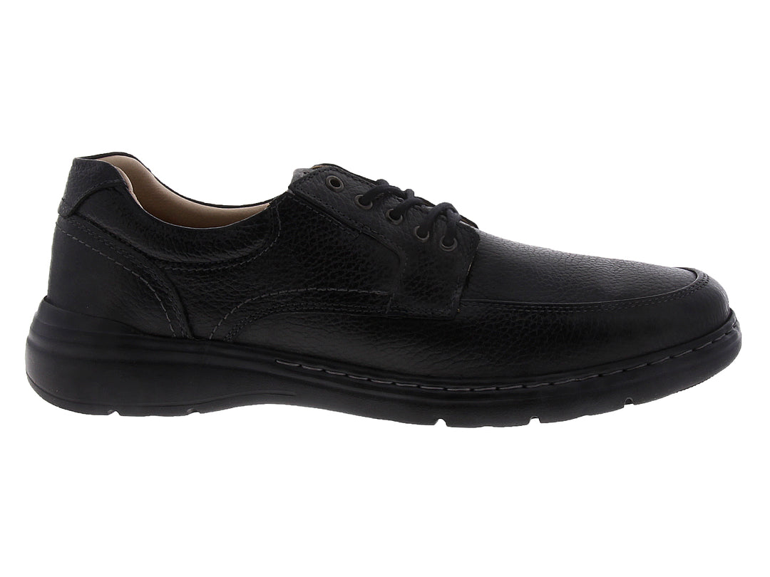 Zapato casual Dockers Mission para hombre en color negro con textura de cuero y agujetas.