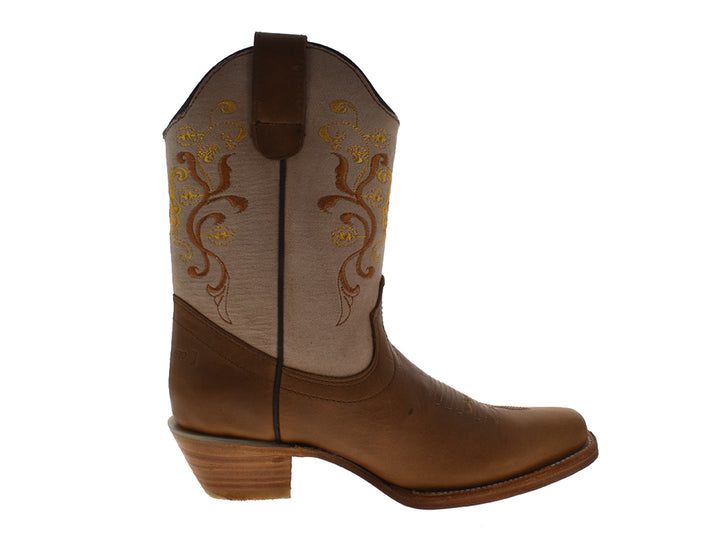 Botas vaqueras para mujer en color marrón y beige con detalles bordados en amarillo.
