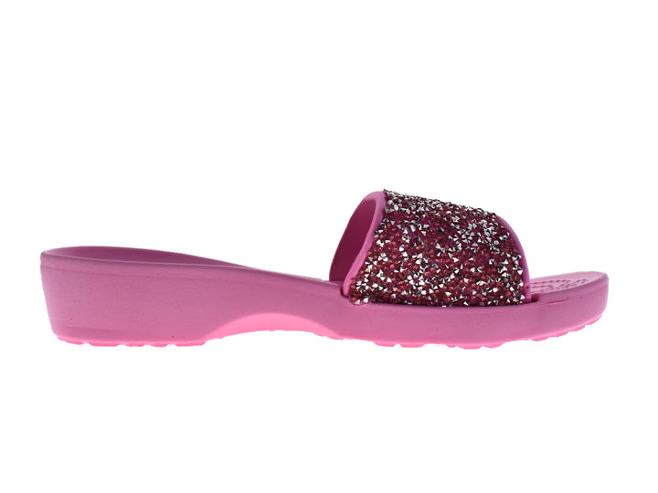 Sandalias rosa para mujer con correa decorada con glitter brillante.
