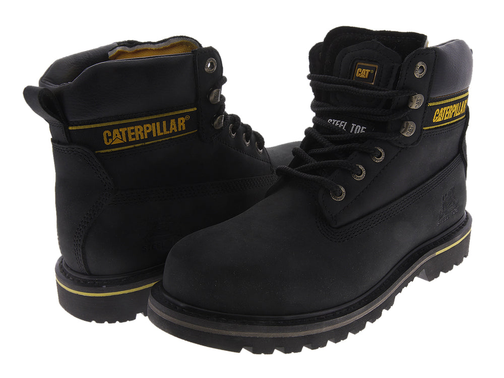 Bota de trabajo Caterpillar en color negro con detalles amarillos y suela resistente.