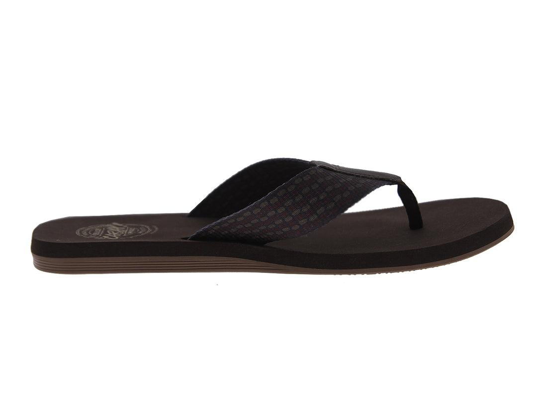 Sandalias Caray Travel para hombre en color café con diseño casual y tiras texturizadas.