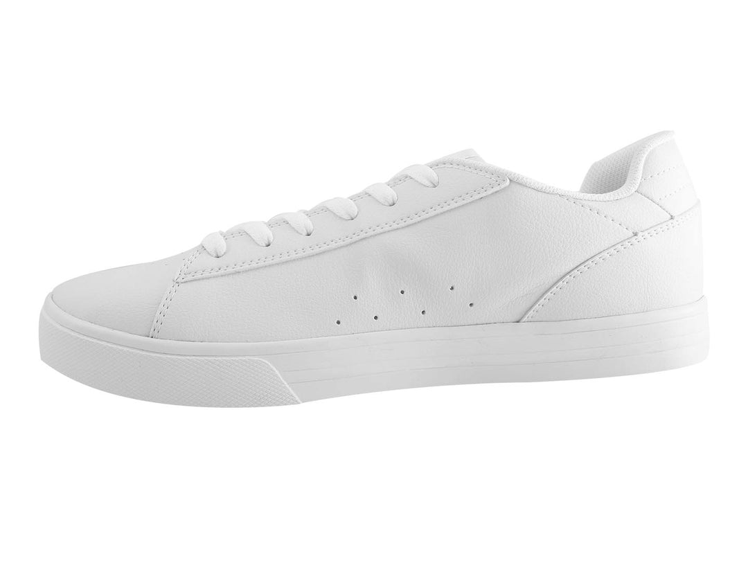 Tenis blancos de corte bajo marca DC Shoes con cordones y suela blanca.