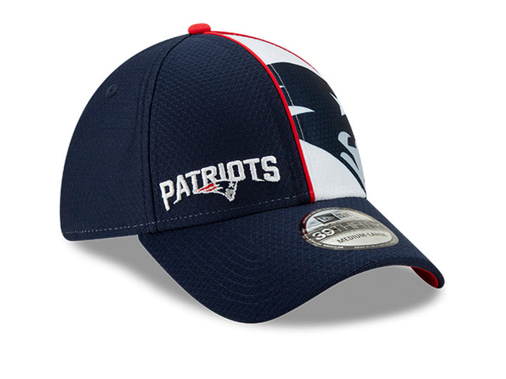 Gorra New Era de los New England Patriots en color azul marino con panel frontal blanco y detalles rojos.