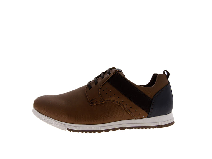 Zapato casual color camel con detalles en azul marino y suela blanca.