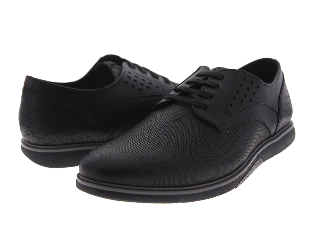 Zapato casual negro con detalles en gris y agujetas.