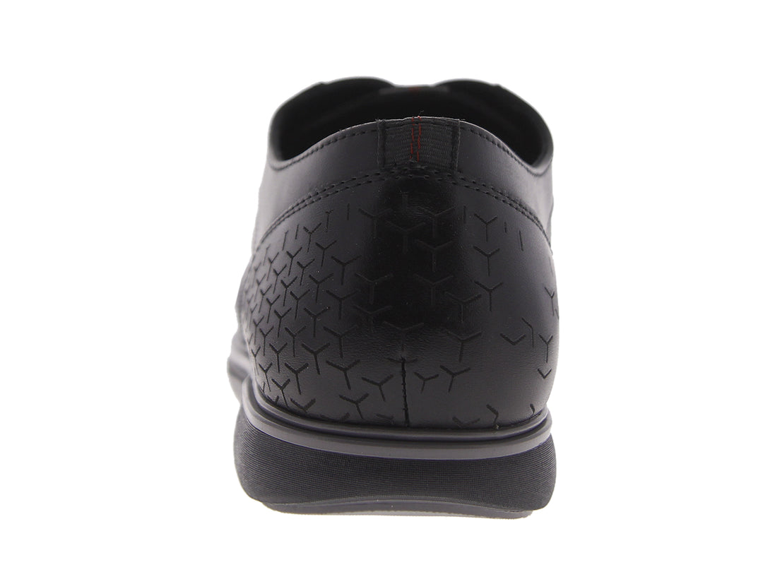 Zapato casual negro con detalles en gris y agujetas.