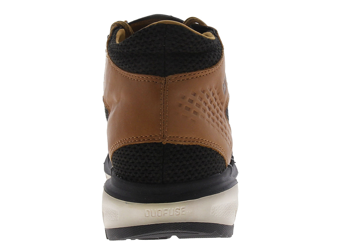 Botas Caterpillar Condense para hombre en color negro y marrón con suela beige y tejido de malla.