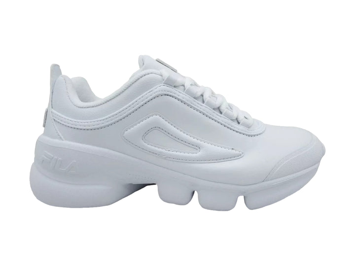 Tenis FILA blancos de diseño deportivo con suela gruesa y plataforma.