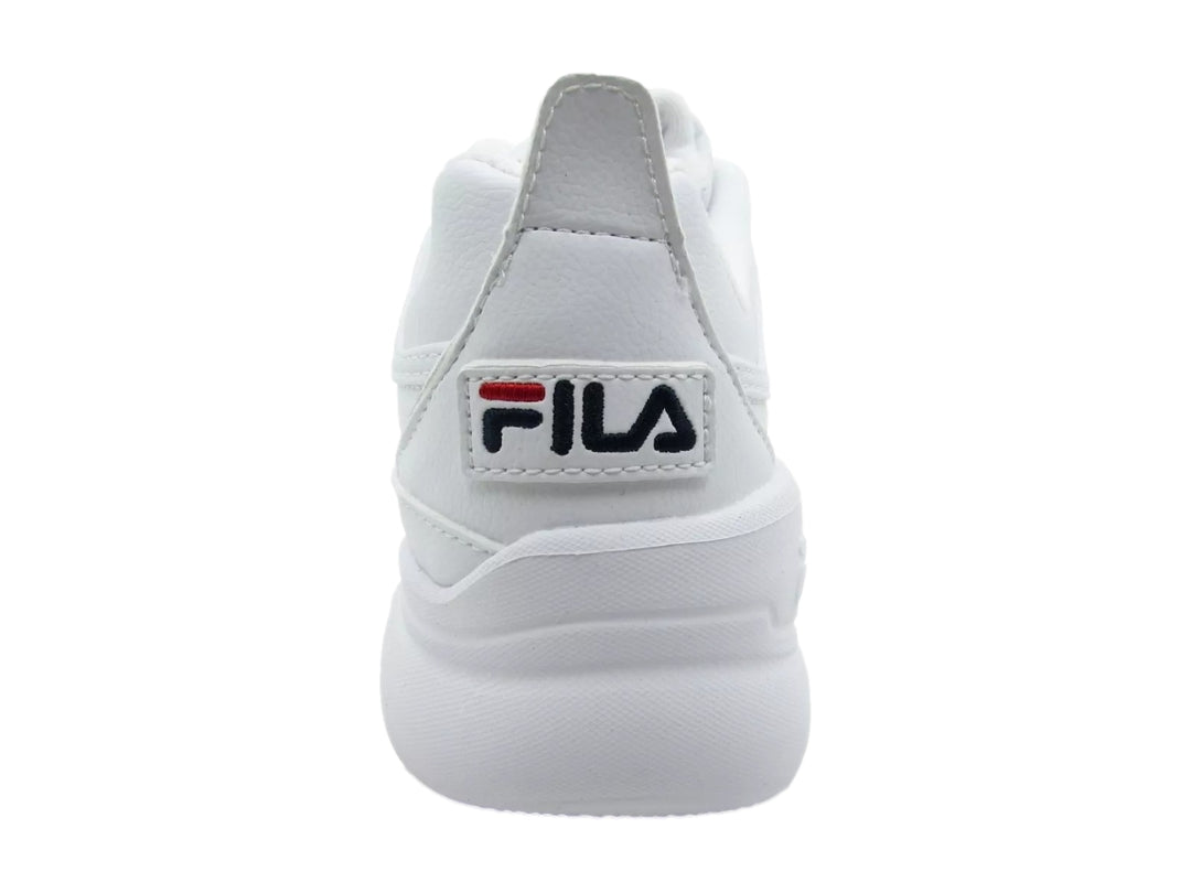 Tenis FILA blancos de diseño deportivo con suela gruesa y plataforma.