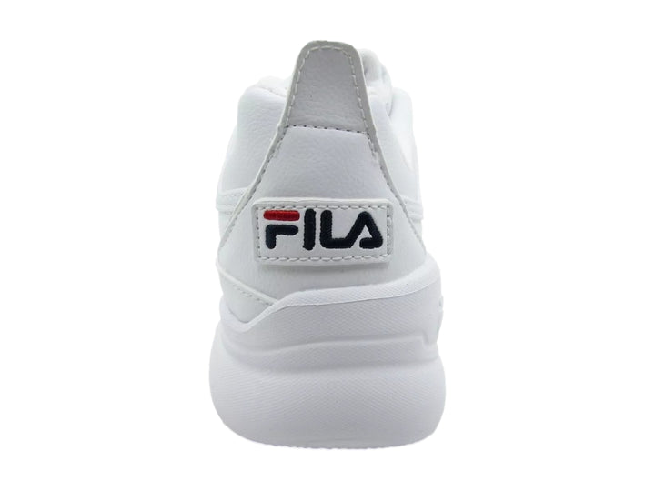Tenis FILA blancos de diseño deportivo con suela gruesa y plataforma.