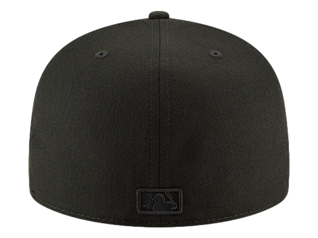 Gorra de béisbol New Era color negro con visera plana y logotipo bordado de Boston Red Sox.
