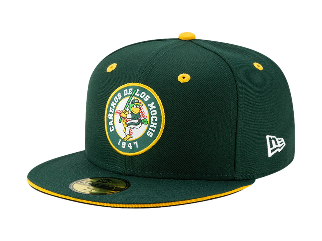 Gorra de béisbol New Era color verde oscuro con detalles amarillos y logo de Cañeros de Los Mochis.