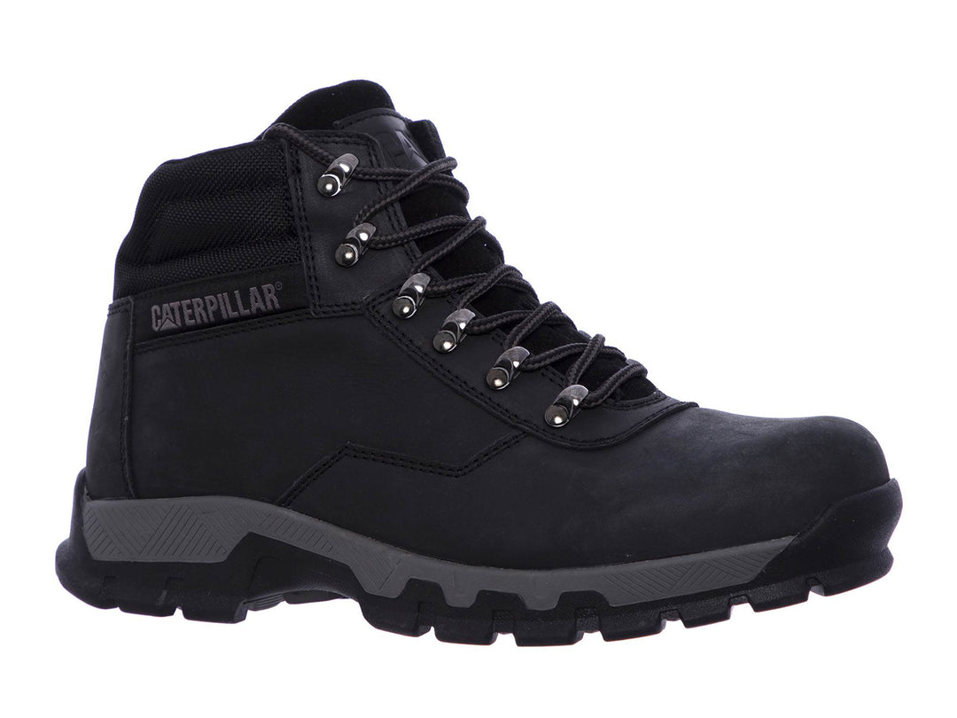 Bota de cuero negro Caterpillar con suela robusta y cordones.