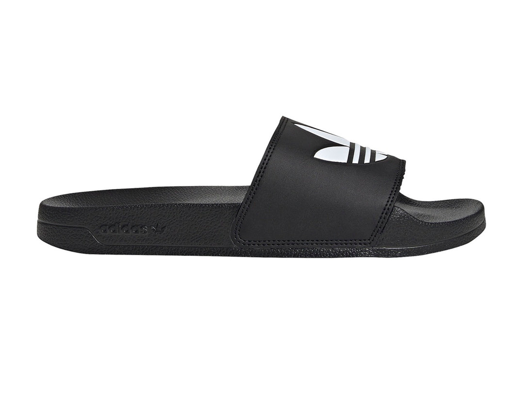 Sandalia Adidas Adilette Lite en color negro con logo blanco en la banda superior.