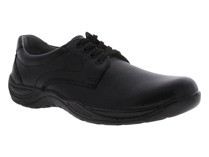 Zapato negro de cuero para niño con cordones, estilo elegante.