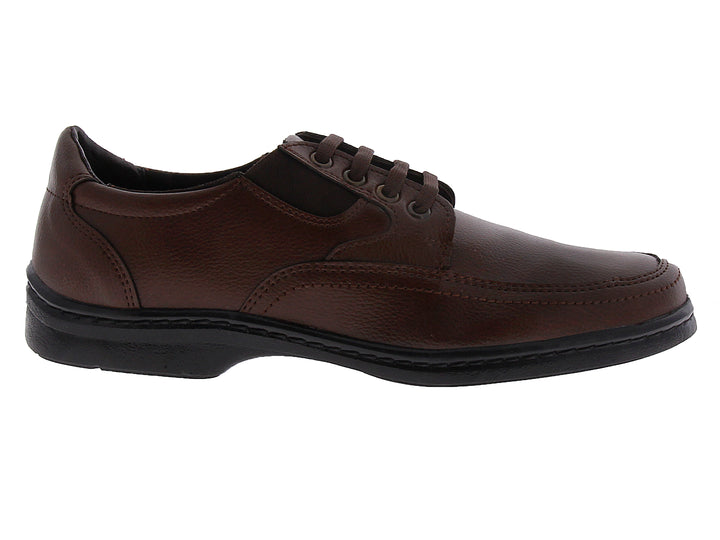 Zapato casual para hombre color café con cordones y suela negra.