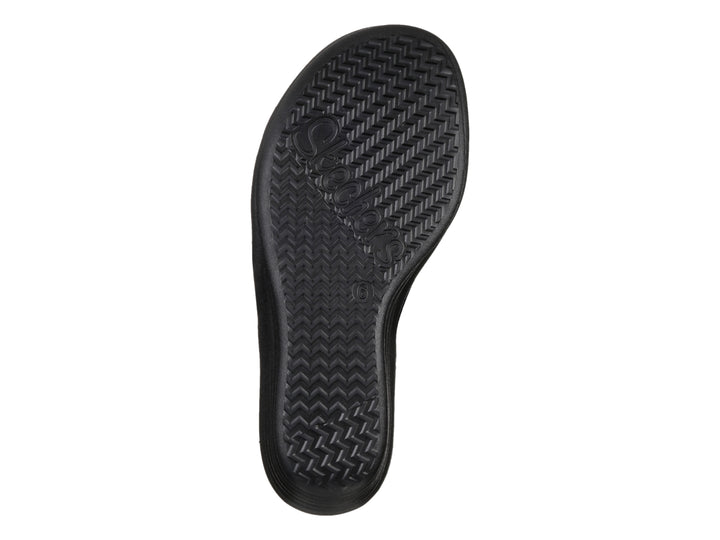 Sandalia de cuña Skechers para mujer con plataforma negra y tiras color oro rosa con detalles brillantes.