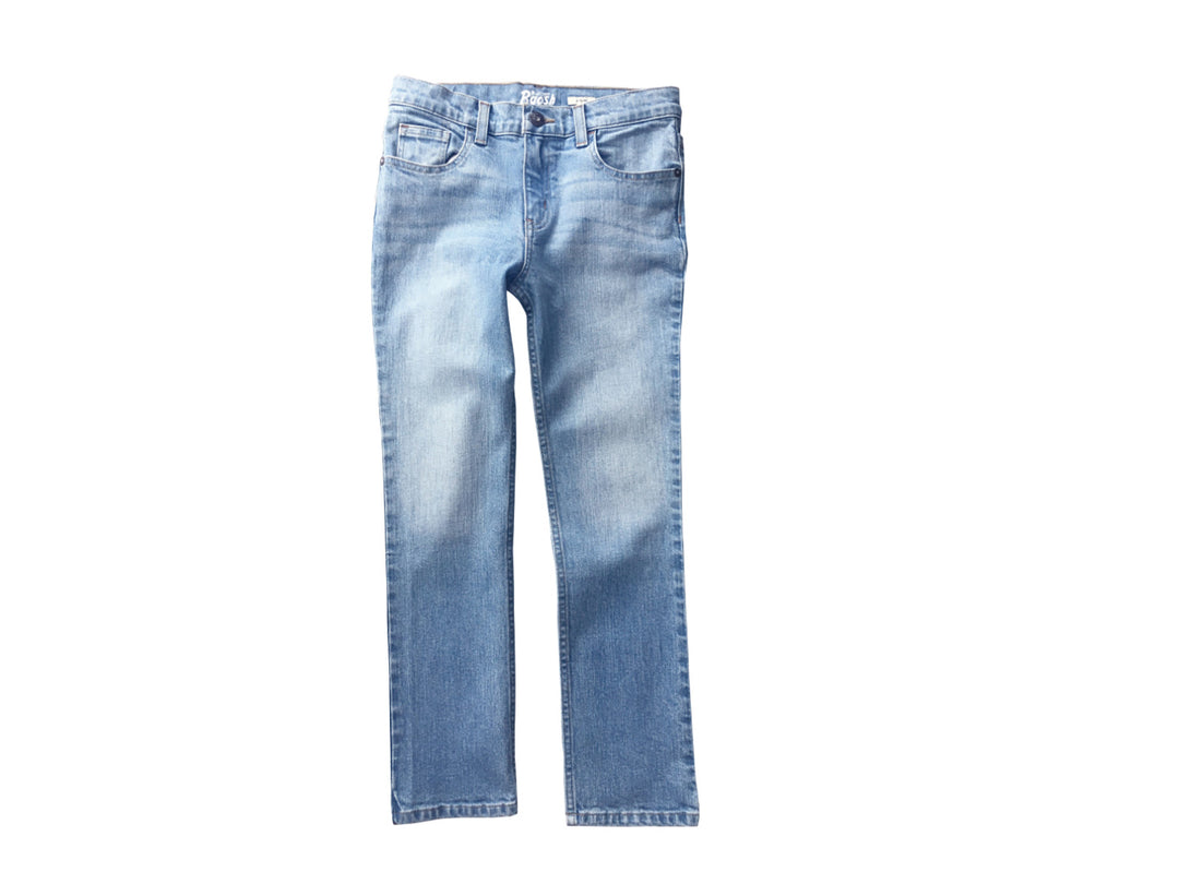 Pantalones jeans para niño de color azul claro con efecto de lavado stone.