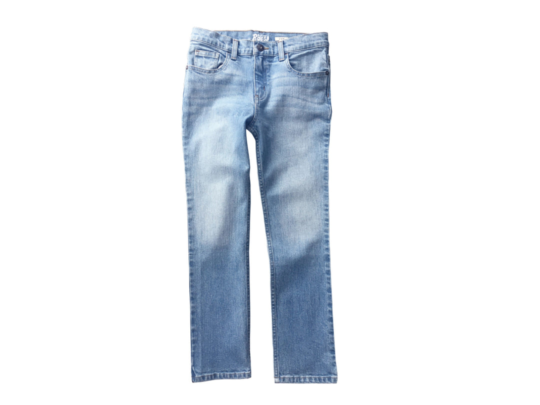 Jeans para niño de color azul con efecto de lavado doble stone.