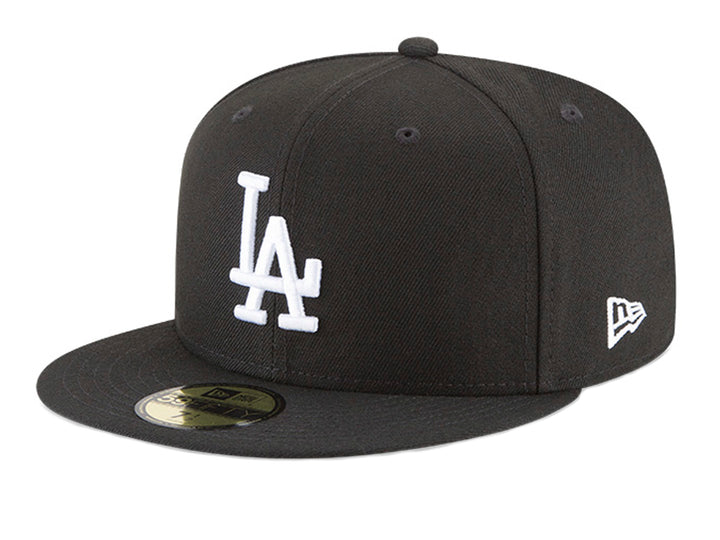 Gorra de béisbol New Era color negro con logotipo de Los Angeles Dodgers en blanco.