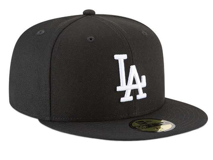 Gorra de béisbol New Era color negro con logotipo de Los Angeles Dodgers en blanco.
